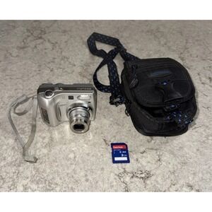Nikon Coolpix Digital camera 7600 E7600 W Case Memory Card Bundle Silver Works